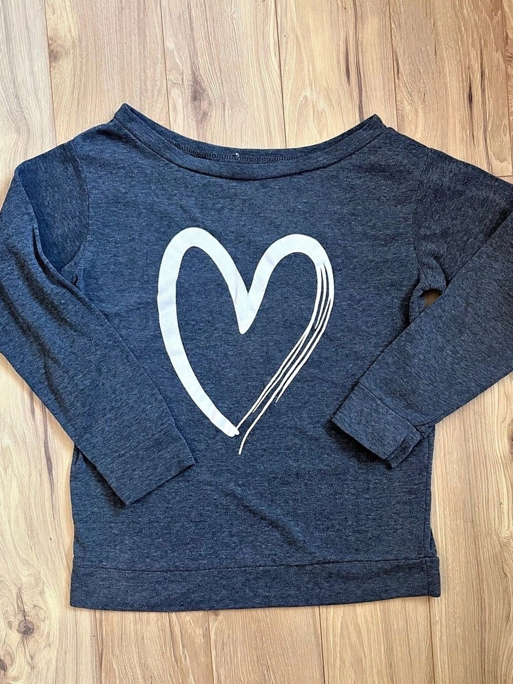 Gray Heart Graphic Sweatshirt